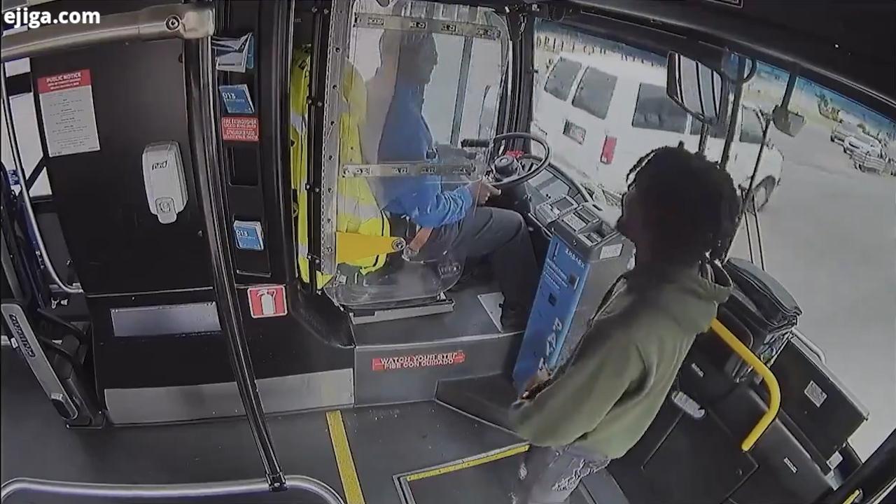 کتک‌کاری یک مسافر با راننده اتوبوس در آمریکا + فیلم
