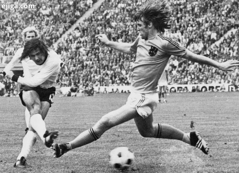 گرد مولر گل پیروزی‌بخش آلمان غربی در فینال جام جهانی ۱۹۷۴ را وارد دروازه هلند کرد