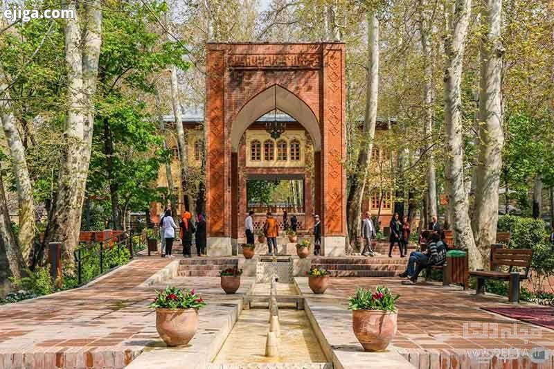 بازدید از باغ ایرانی در تهرانگردی در بهار