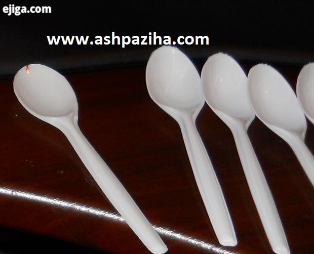 Making - tulip - to - a disposable spoon (2)