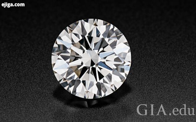 الماس 0.73 قیراطی دارای تراش Excellent ، رنگ J و پاکی VS1