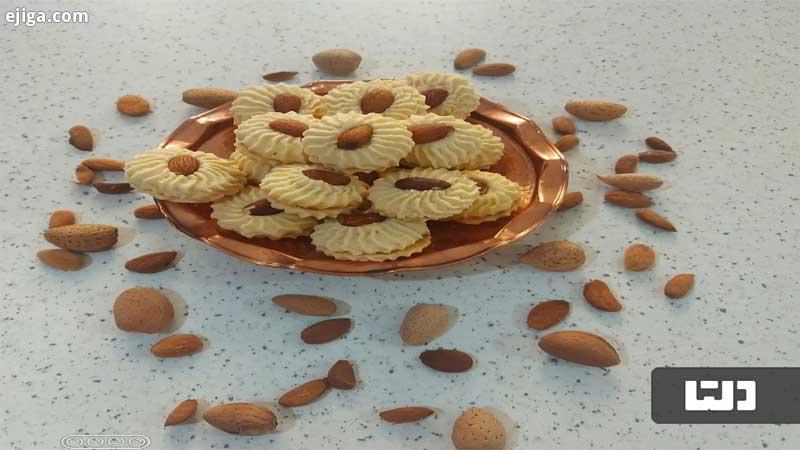 شیرینی بادامی