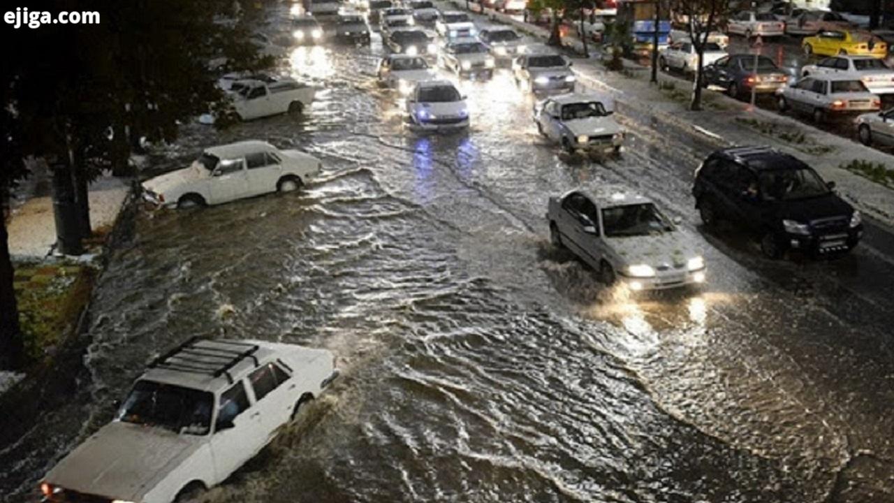 سیلاب بهاری در جاده سه چاهون بافق+فیلم