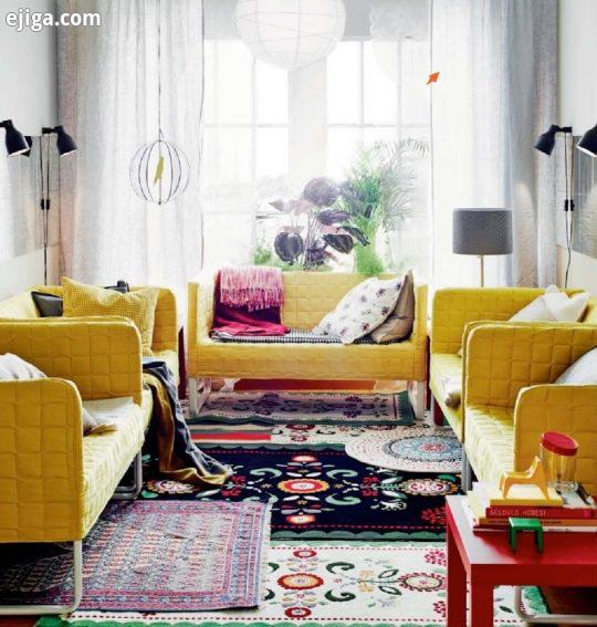 ترکیب چندین فرش زیبا در نشیمنی به سبک بوهو