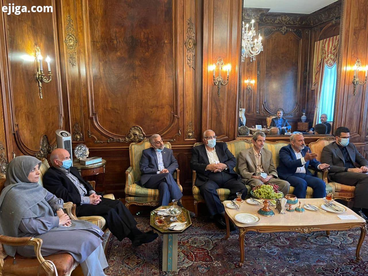 دیدار صمیمانه امیرعبداللهیان با رئیس و اعضاء دفتر حفاظت منافع ایران در واشنگتن
