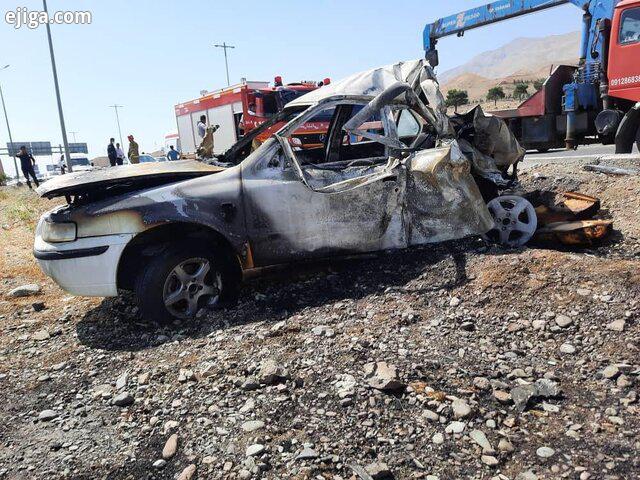 تصادف آتشین مینی‌بوس و سمند در اتوبان کرج - تهران